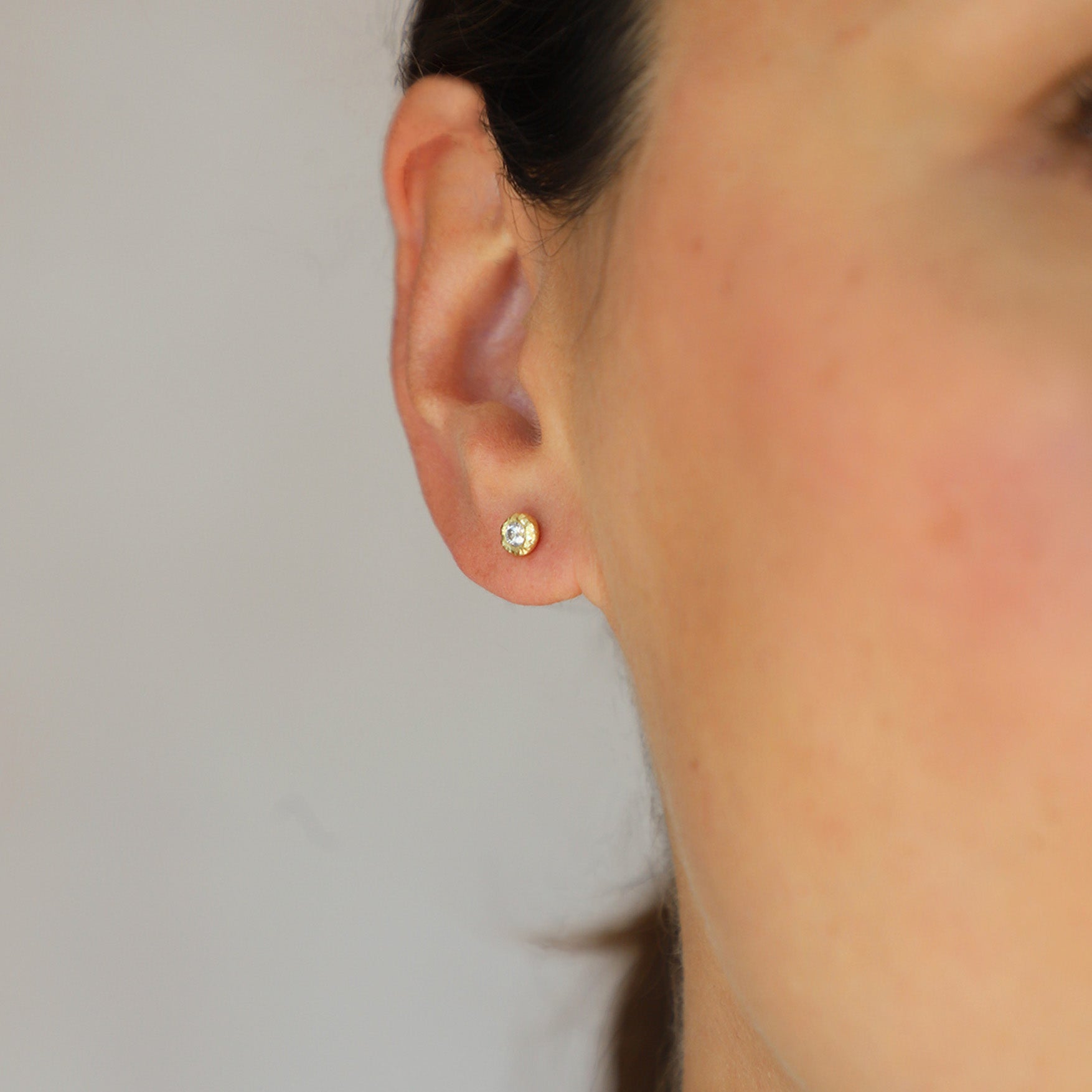 maya selway on body diamond stud earring 18ct yellow gold diamond