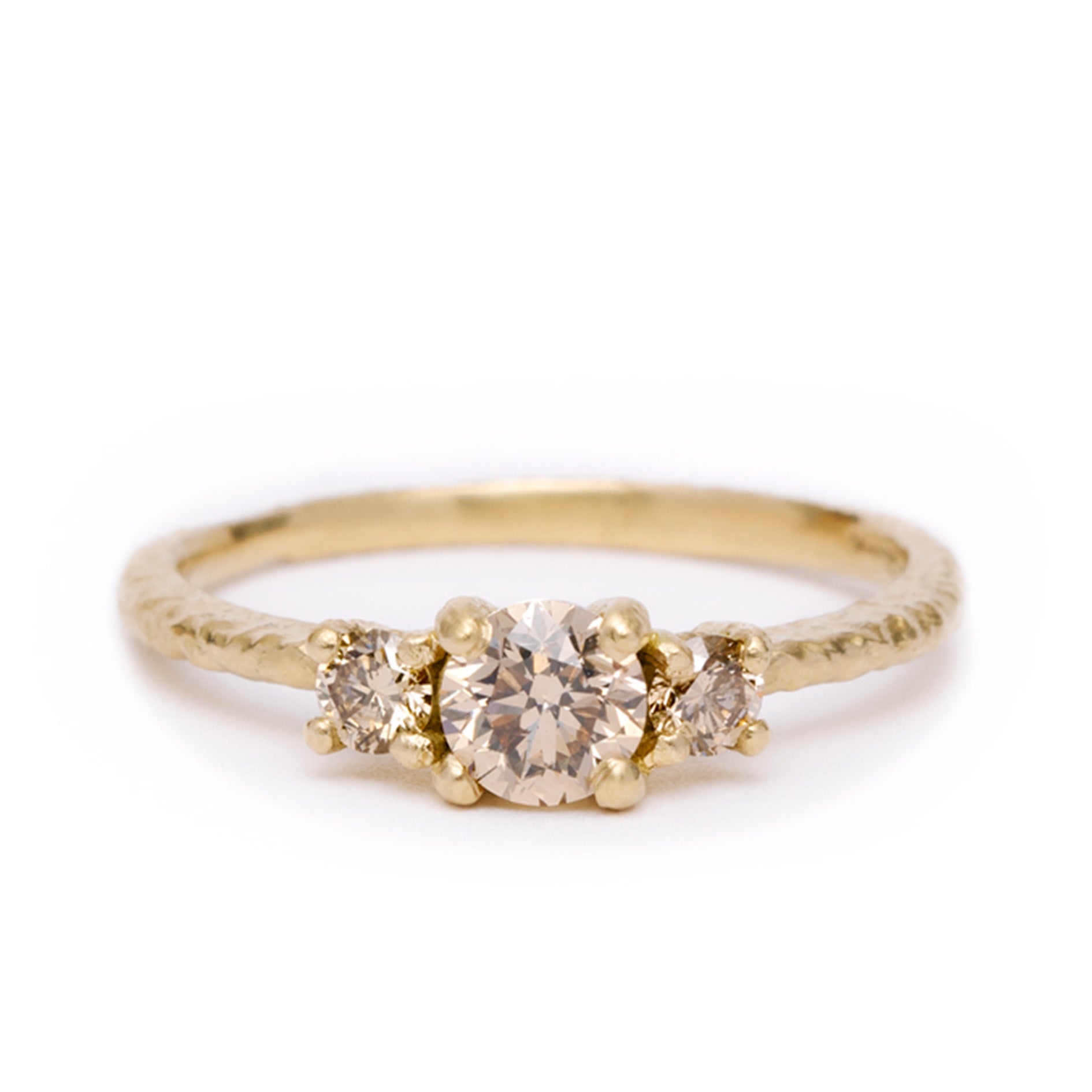 maya selway remember ring three stone textured 18ct yellow gold champagne diamonds